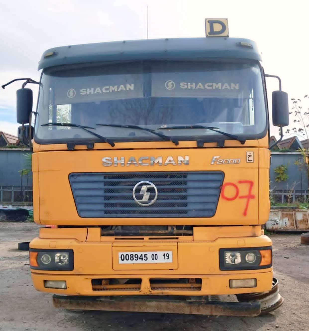 شاحنة shacman ,f2000 موديل 2010